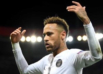Neymar e Thiago Silva são eleitos para seleção do Francês