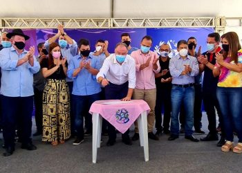 Governador anuncia construção de quadra poliesportiva e Centro de Assistência Social em Pedro Canário