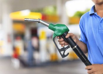 Bolsonaro: preço dos combustíveis vai cair ‘mais de uma vez nas próximas semanas’