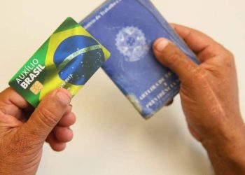 Auxílio Brasil: pagamento de outubro é antecipado. Veja o calendário