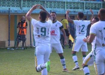 Nova Venécia domina, bate o Vitória e fica perto da final do Capixabão