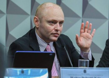 Hacker é condenado a 20 anos de prisão por invadir comunicação da Lava Jato