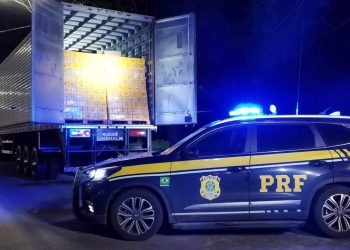 Polícia apreende 46,8 mil litros de cerveja em caminhão-baú no ES