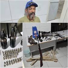 EM LINHARES, FÁBRICA CLANDESTINA DE GRANADAS, ARMAS DE FOGO E QUÍMICA FOI DESMANTELADA HOJE PELA POLÍCIA MILITAR ]