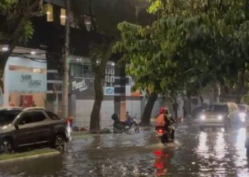 Chuva no ES deixa 30 pessoas fora de casa e cidades em alerta para deslizamentos