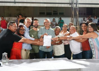 PREFEITURA DE SÃO MATEUS ASSINA ORDEM DE SERVIÇO PARA REFORMA DE ESCOLA MUNICIPAL NO BAIRRO RIBEIRÃO