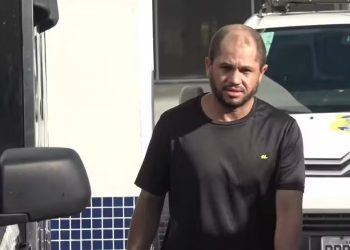 Homem invade casas, importuna sexualmente moradoras, tenta se esconder embaixo de colchão e é preso no ES