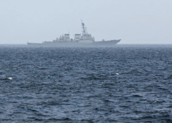 EUA enviam navios de guerra a águas da Venezuela para enfrentar Maduro