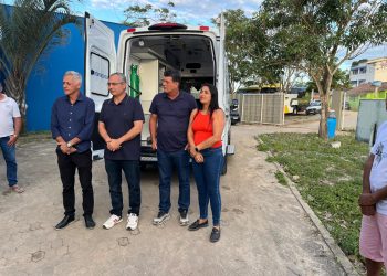 PREFEITO MARCUS BATISTA FAZ ENTREGA DE 15 NOVAS AMBULÂNCIAS PARA CIDADE E INTERIOR DO MUNICIPIO DE SÃO MATEUS .