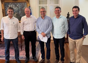 Prefeito Marcus Batista se reúne com Governo do estado para novos avanços em São Mateus .