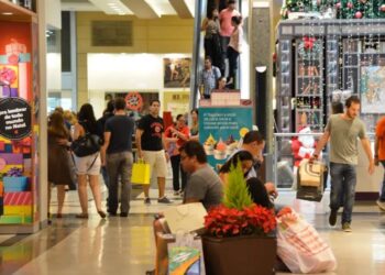 Desconto muito bom na Black Friday? Pode ser golpe! Veja dicas para a hora das compras