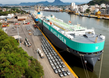 Importação de carros elétricos vai acelerar e pressiona portos do Espírito Santo